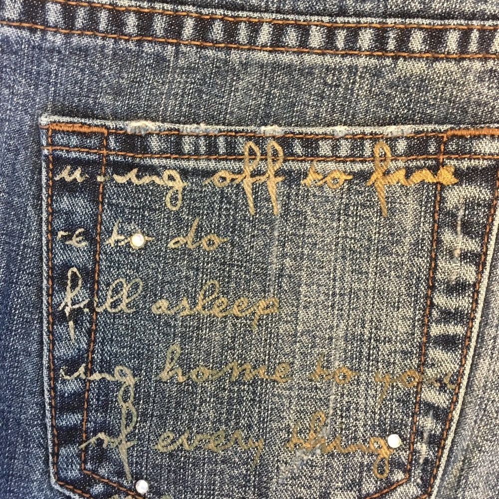 ❌SOLD❌ EXPRESS Unique Distressed Jeans with Rhinestones - Picture 6 of 7